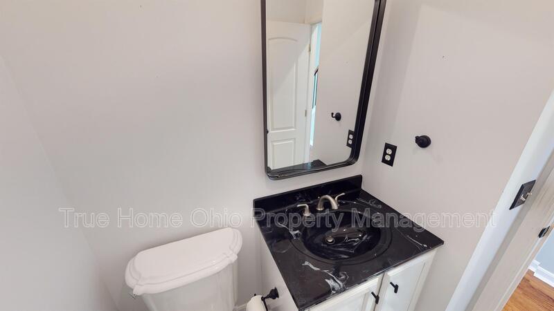 922 Mound Street property image