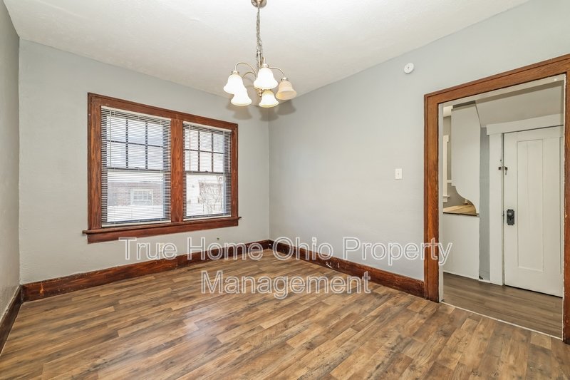 113 West Parkwood Drive - 113 property image