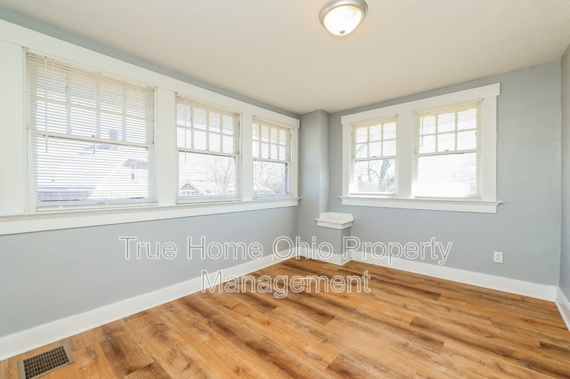 113 West Parkwood Drive - 113 property image