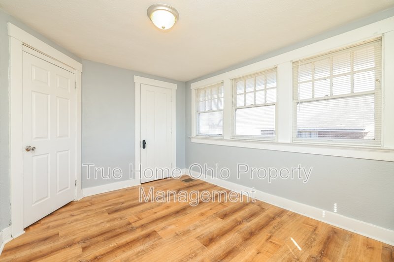 113 West Parkwood Drive - 113 property image