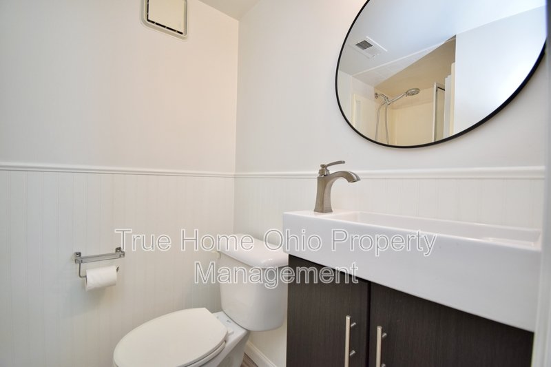 647 Regent Road property image