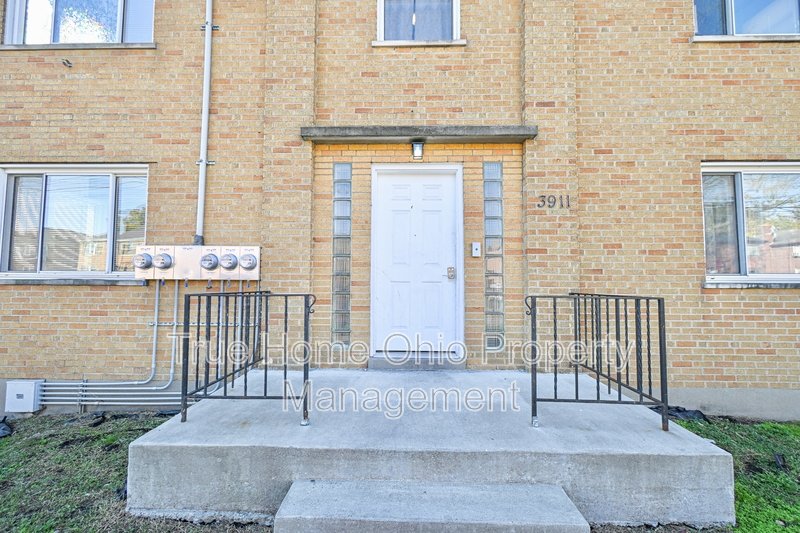 3911 East Gatewood Lane - 1 property image