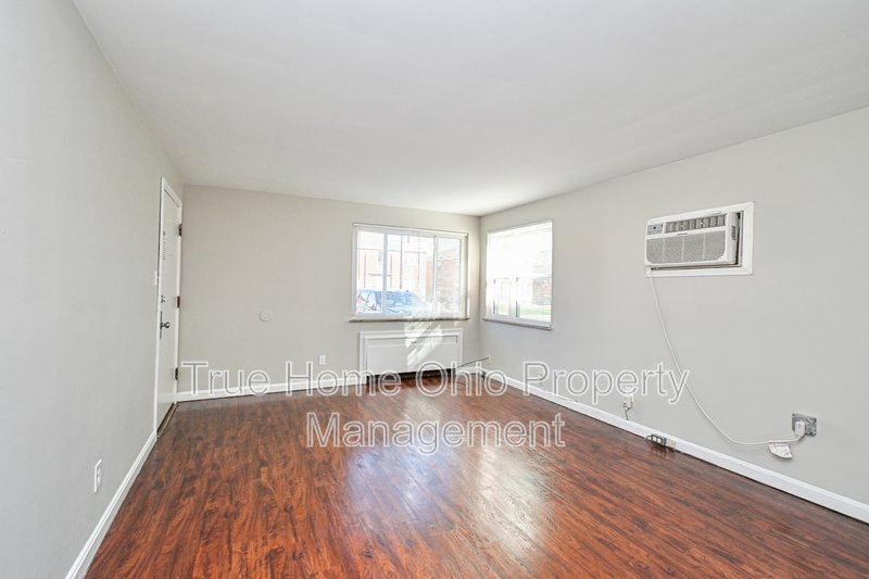 3911 East Gatewood Lane - 1 property image