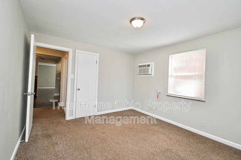 3911 East Gatewood Lane - 1 property image