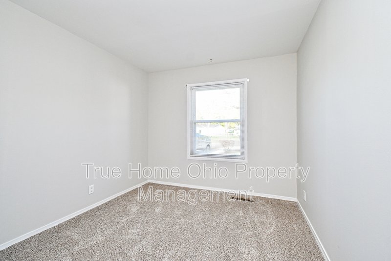 647 Bellaire Court property image