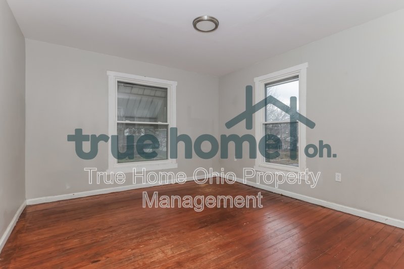 1249 Everett Drive property image