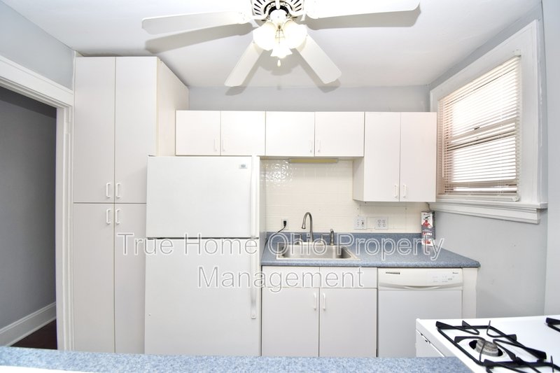 2425 West Clifton Avenue - 1 property image
