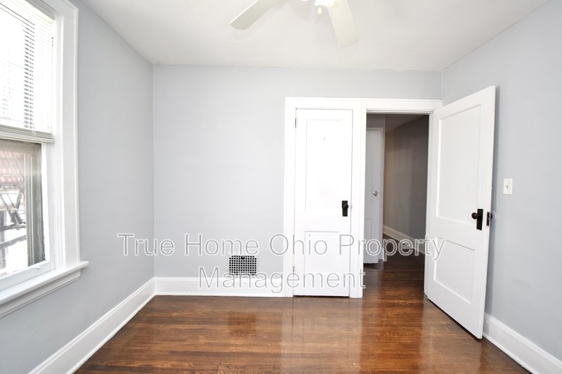 2425 West Clifton Avenue - 1 property image