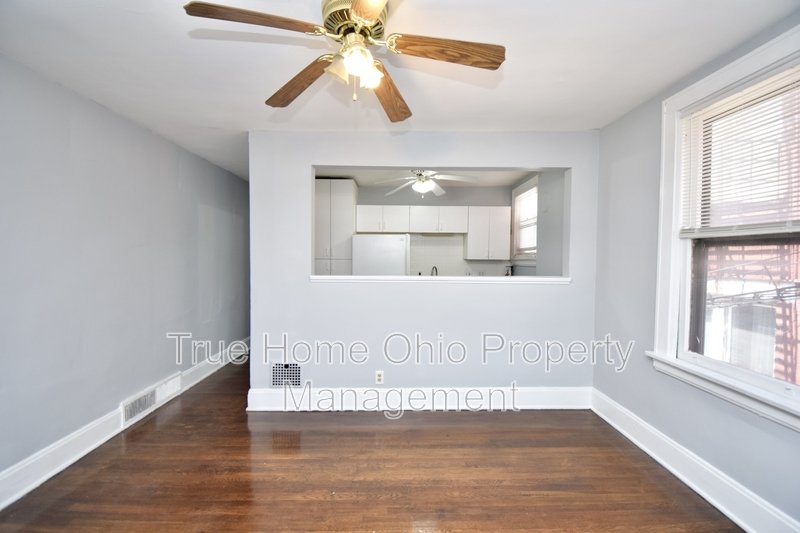 2425 West Clifton Avenue - 2 property image