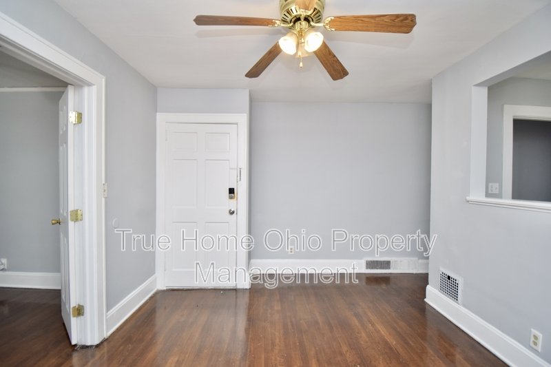 2425 West Clifton Avenue - 2 property image