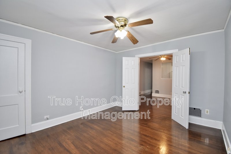 2425 West Clifton Avenue - 2 property image