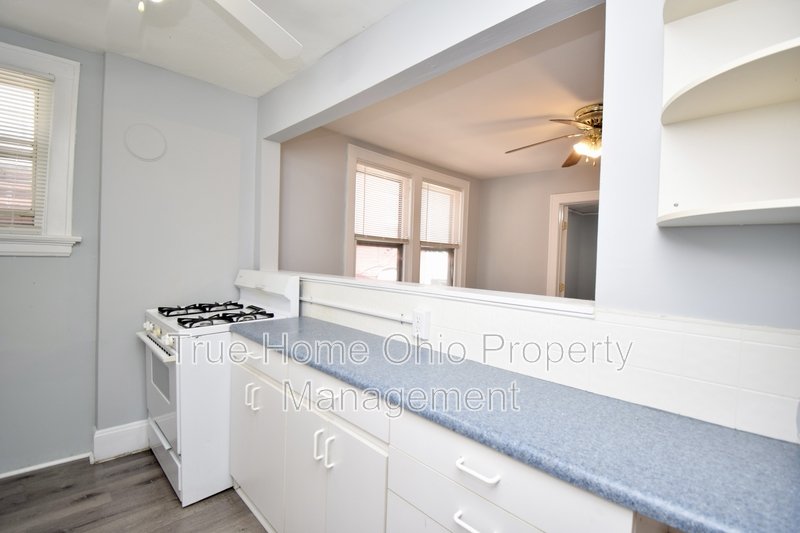 2425 West Clifton Avenue - 2 property image