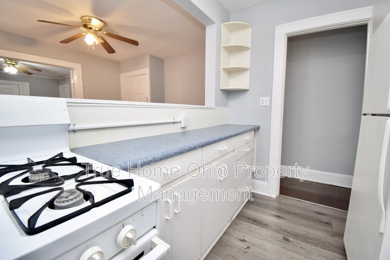 2425 West Clifton Avenue - 2 property image