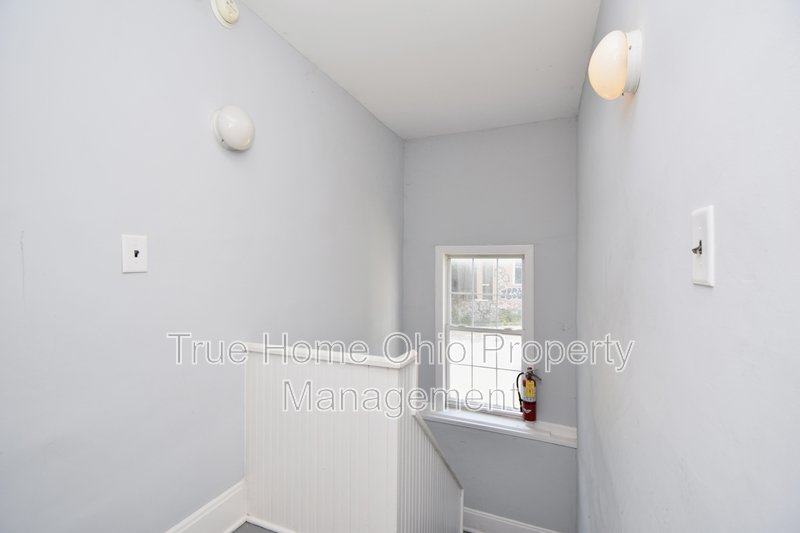 2425 West Clifton Avenue - 2 property image