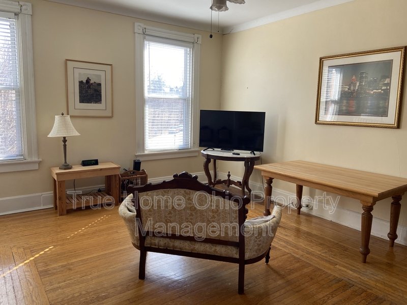 3493 Brookline Avenue - 2 property image