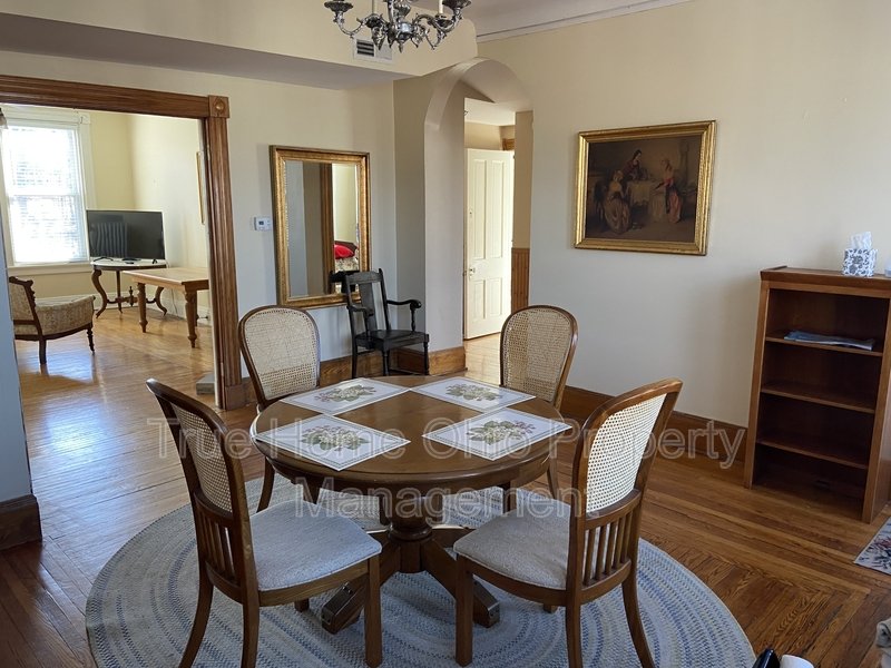 3493 Brookline Avenue - 2 property image