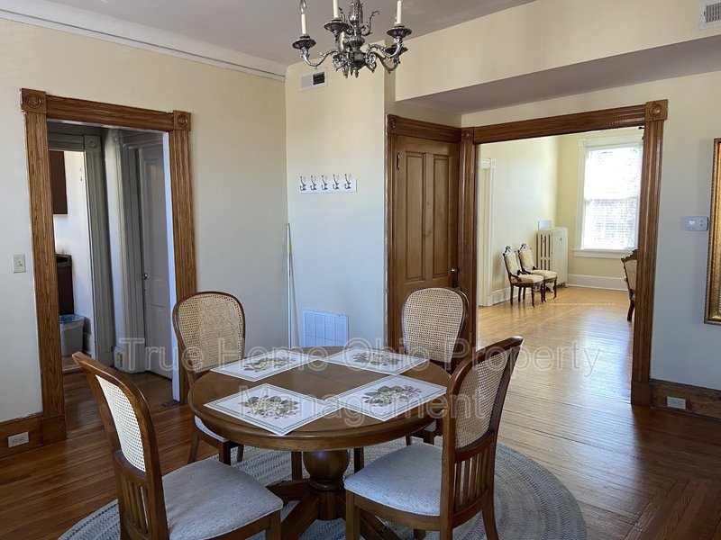 3493 Brookline Avenue - 2 property image