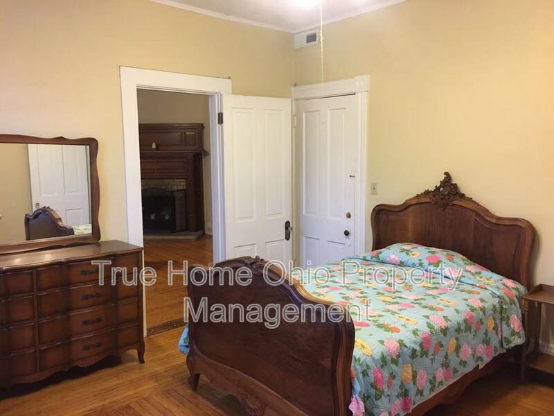 3493 Brookline Avenue - 2 property image