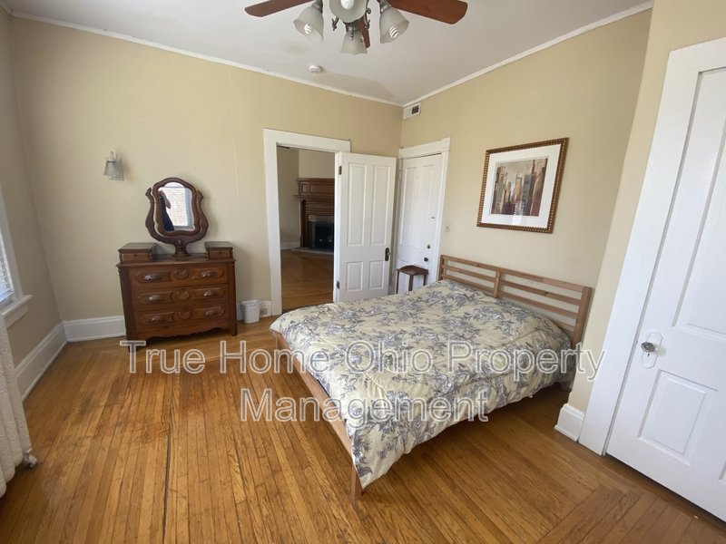 3493 Brookline Avenue - 2 property image