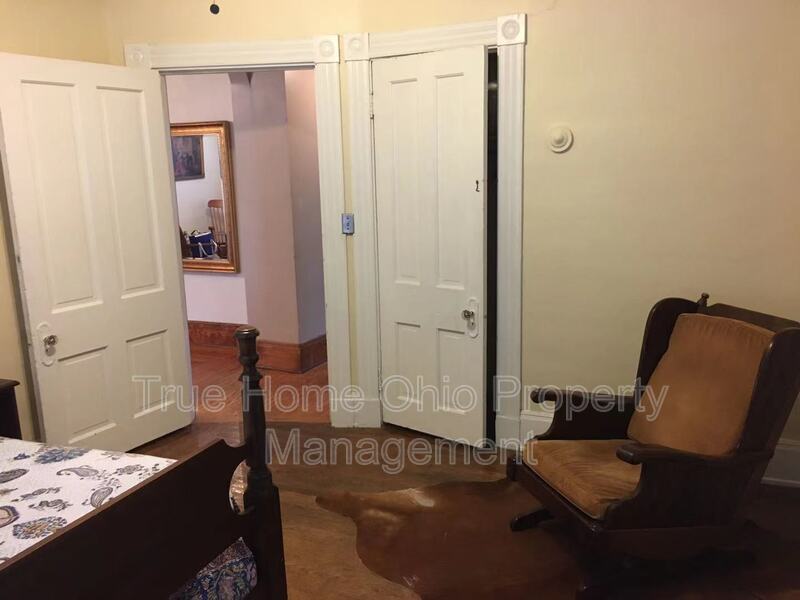 3493 Brookline Avenue - 2 property image