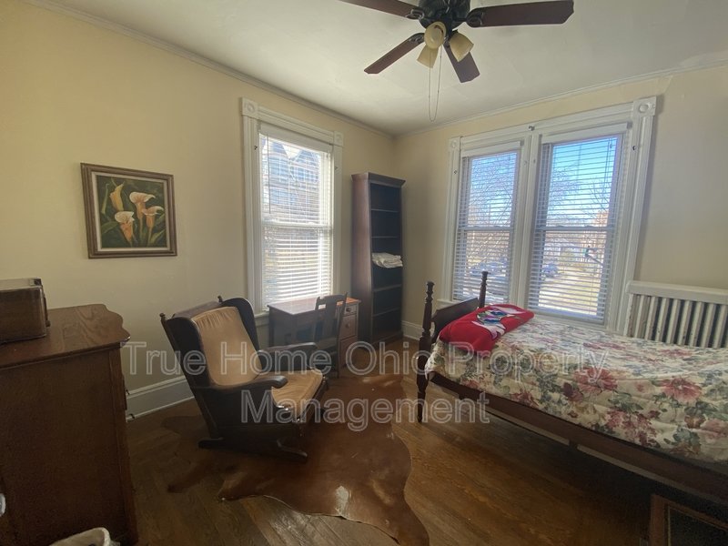 3493 Brookline Avenue - 2 property image