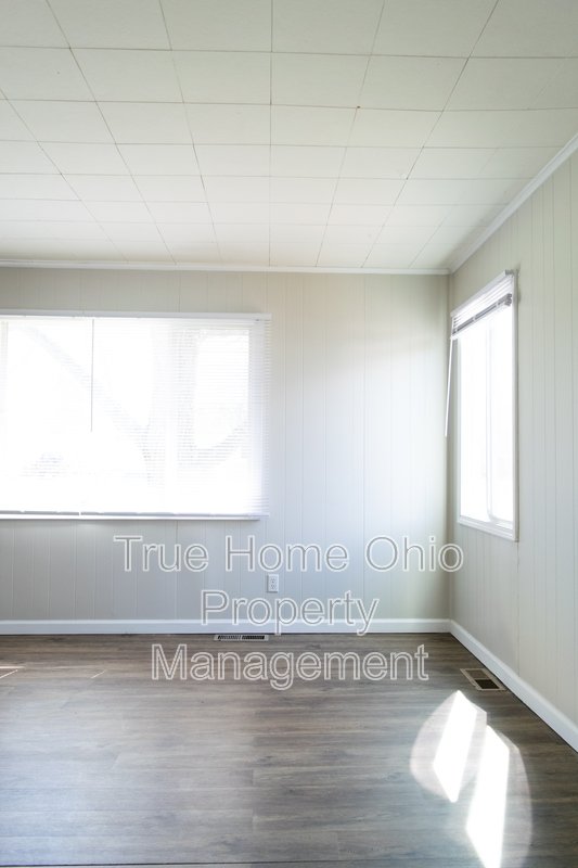 2373 Vale Drive property image