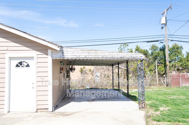 2373 Vale Drive property image