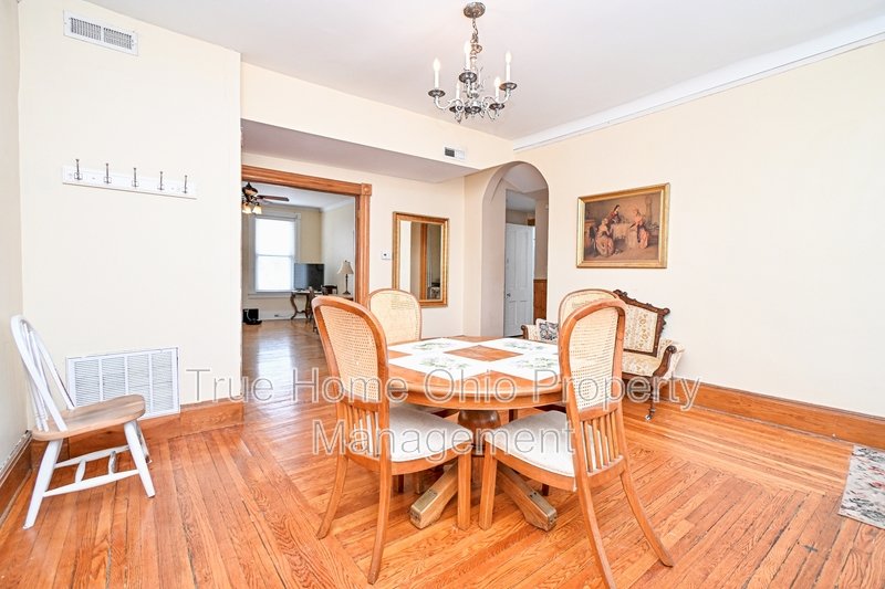 3493 Brookline Avenue - 2 property image