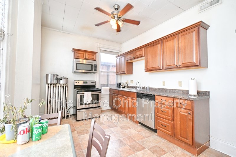 3493 Brookline Avenue - 2 property image