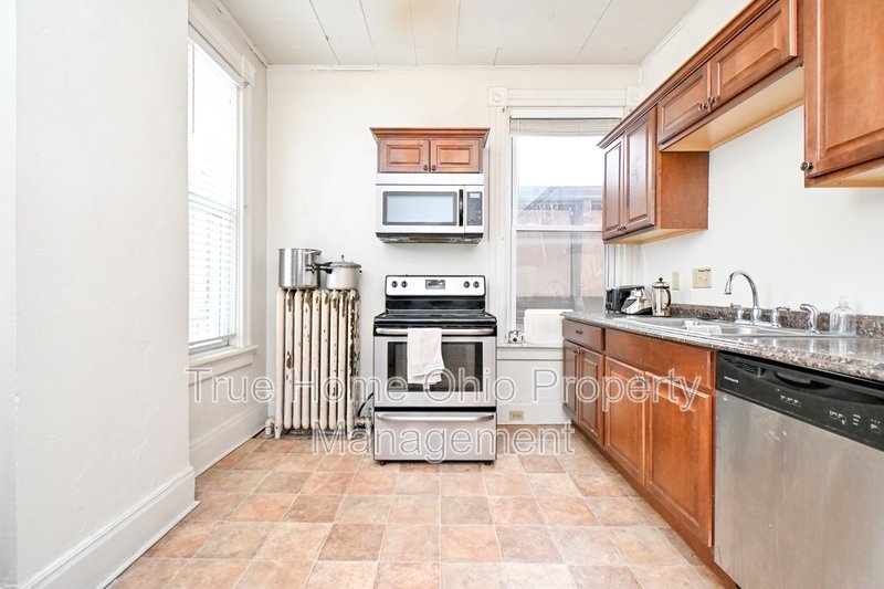3493 Brookline Avenue - 2 property image