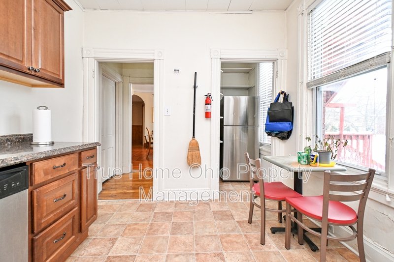 3493 Brookline Avenue - 2 property image