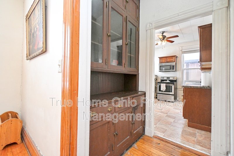 3493 Brookline Avenue - 2 property image