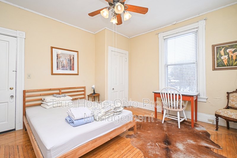 3493 Brookline Avenue - 2 property image