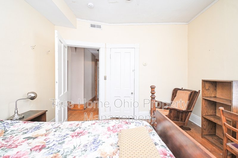 3493 Brookline Avenue - 2 property image