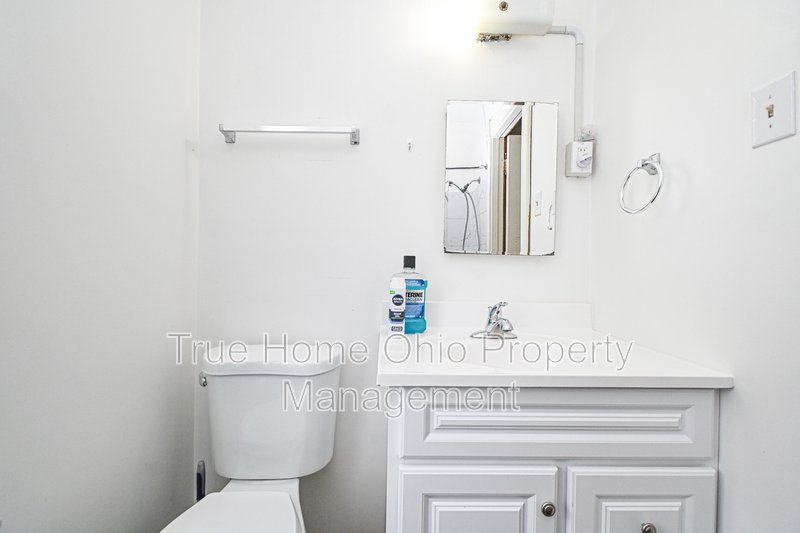 3493 Brookline Avenue - 2 property image