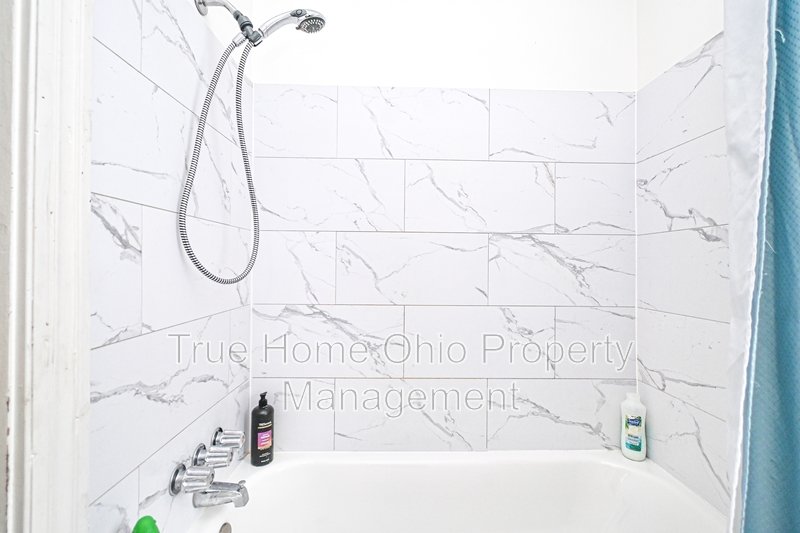 3493 Brookline Avenue - 2 property image