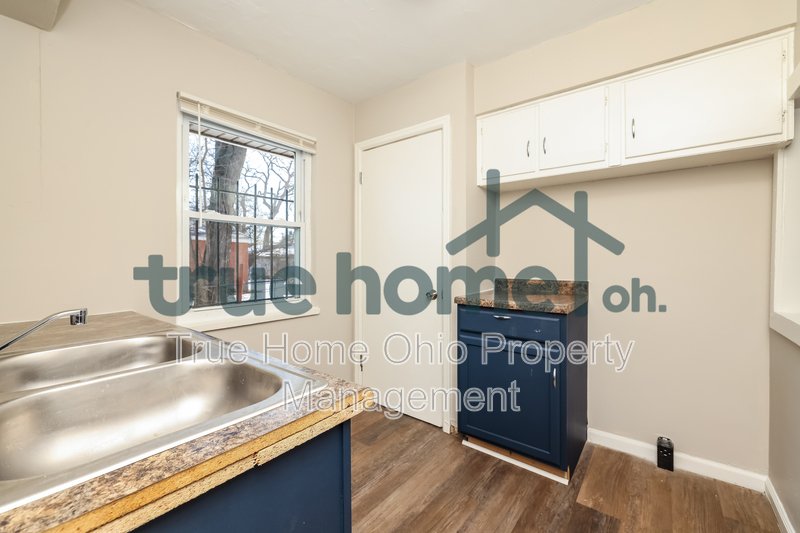 3560 Stanford Place - 1 property image