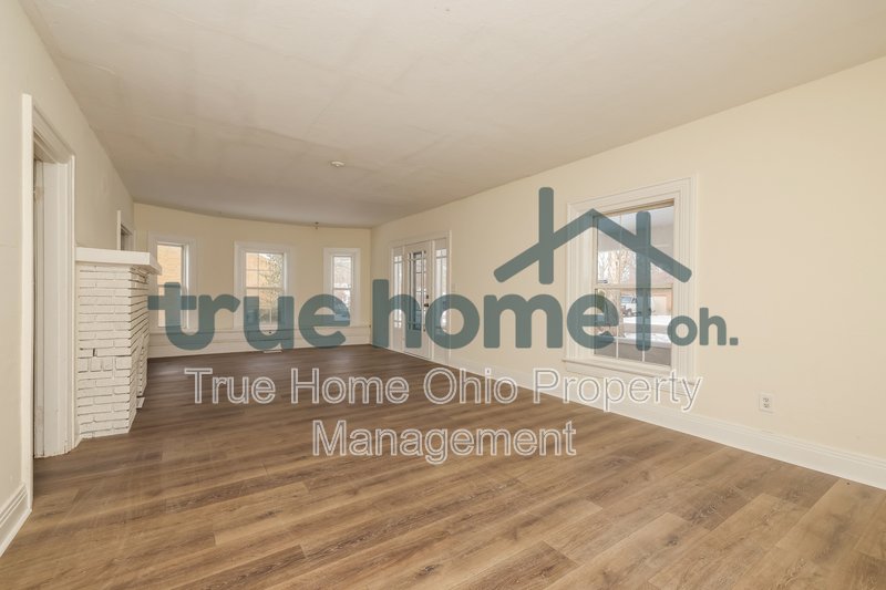 130 Burgess Ave property image