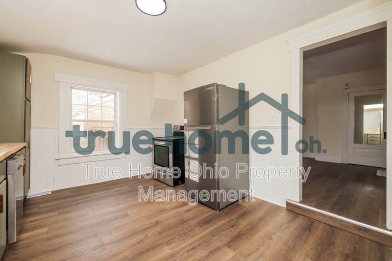 130 Burgess Ave property image