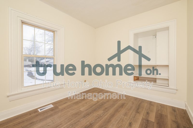 130 Burgess Ave property image