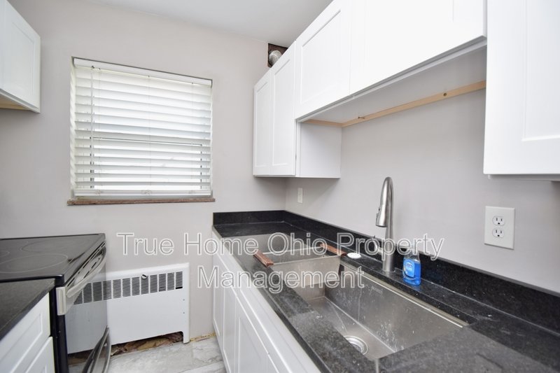 4137 East Galbraith Road - 1 property image