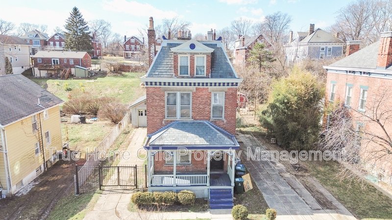 735 Considine Avenue property image