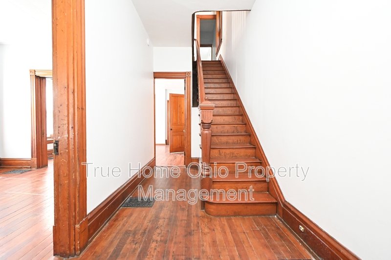 735 Considine Avenue property image