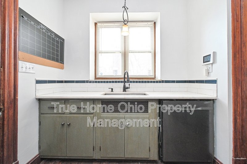 735 Considine Avenue property image