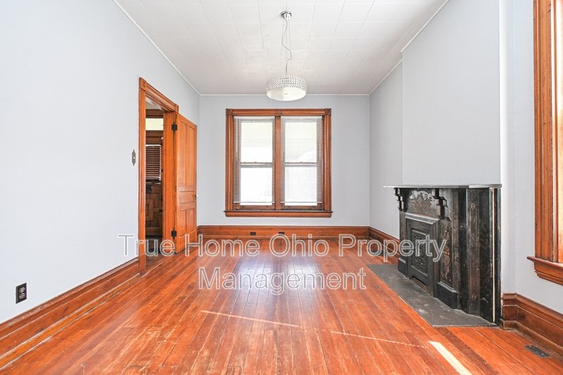 735 Considine Avenue property image