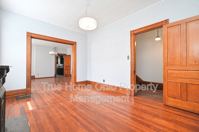 735 Considine Avenue property image