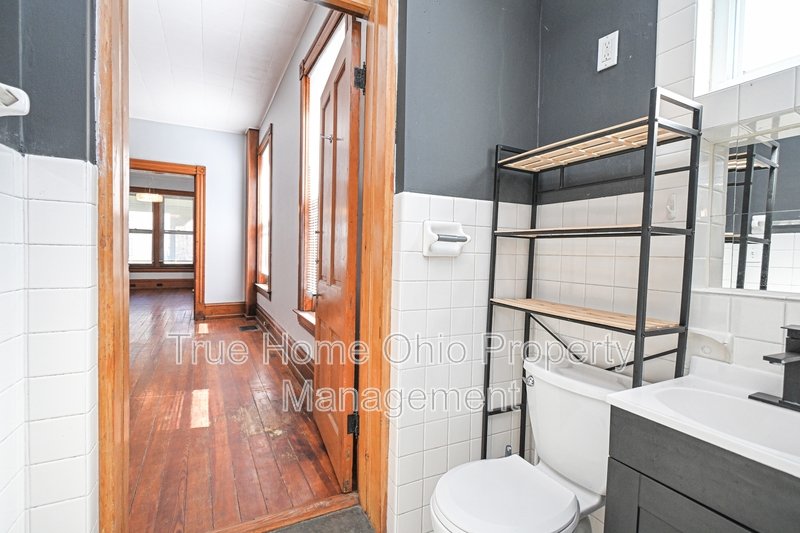 735 Considine Avenue property image