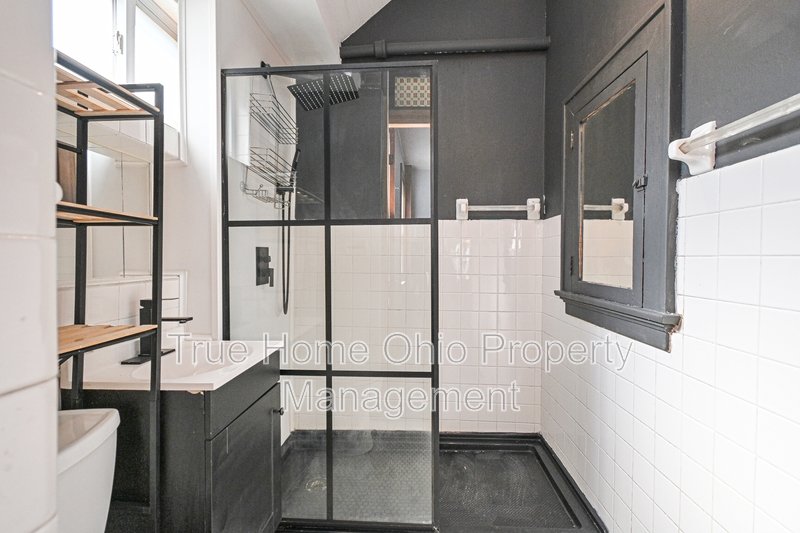 735 Considine Avenue property image