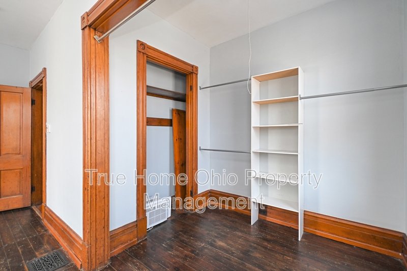 735 Considine Avenue property image