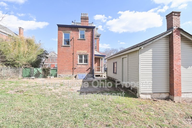 735 Considine Avenue property image